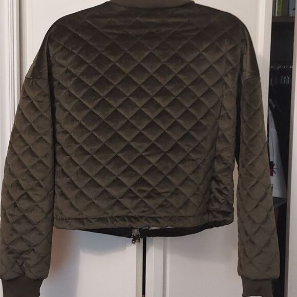 Bomber jacket velvet quilted olive green zippered front - Picture 2 of 10